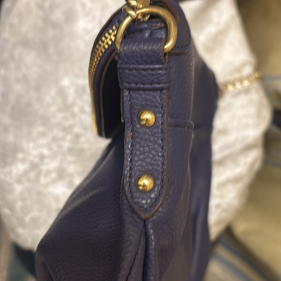 Juicy Couture Navy Traveler Flab Crossbody Bag - Picture 10 of 11